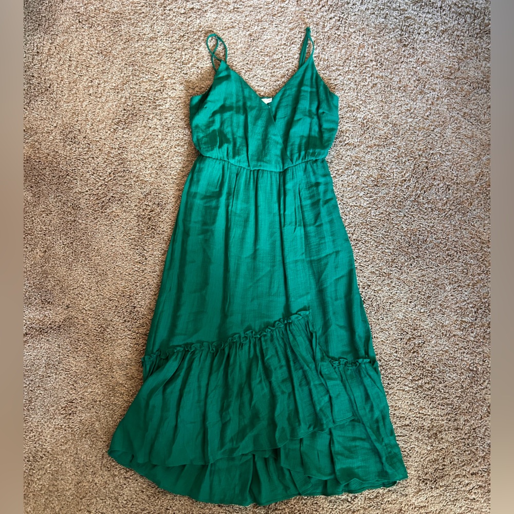 Green spaghetti strap midi dress